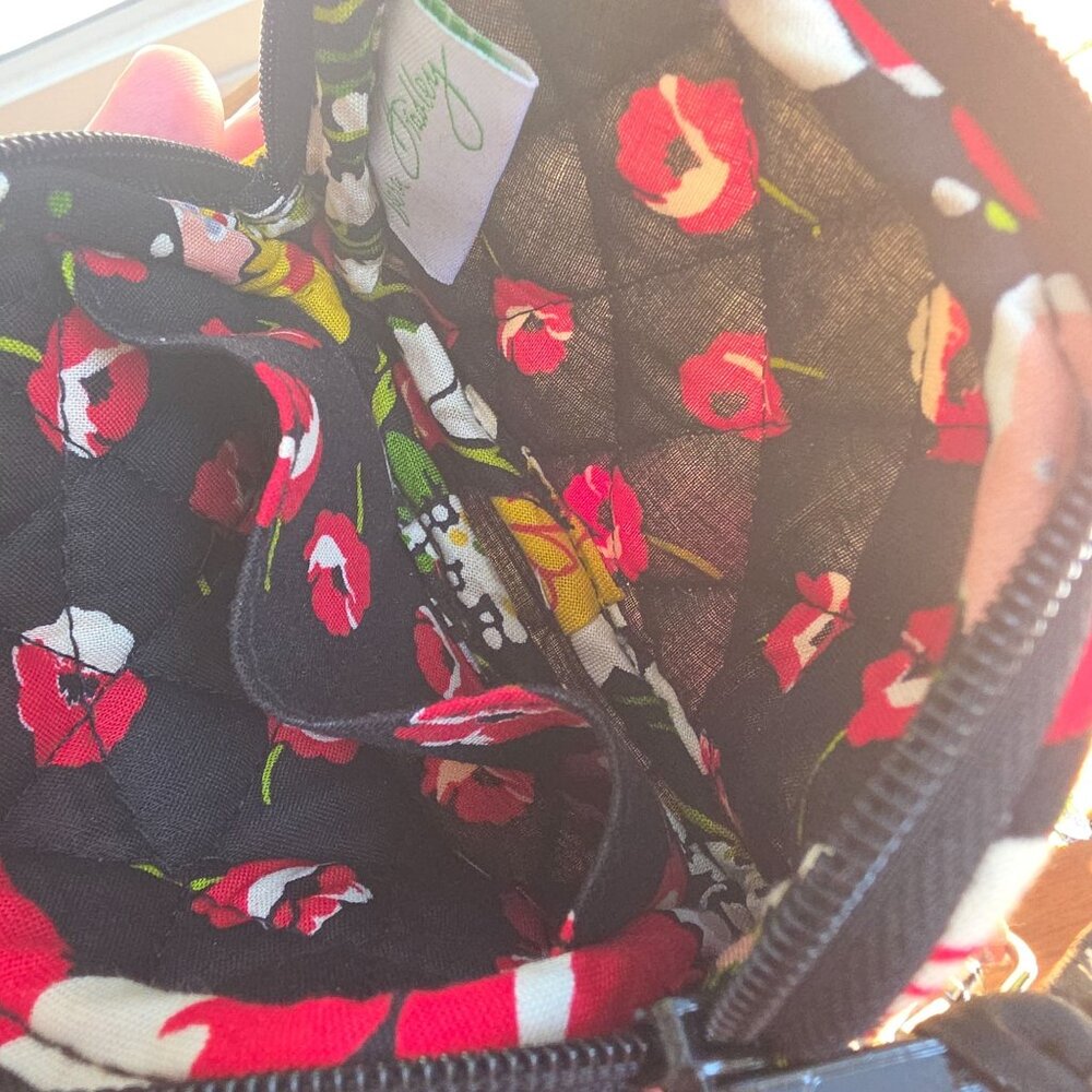 Vera Bradley Poppy Fields Tech Case Floral Coin Wristlet Purse Quilted - Picture 5 of 5